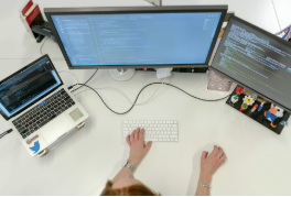 中国光学光电子行业协会激光分会论坛举办